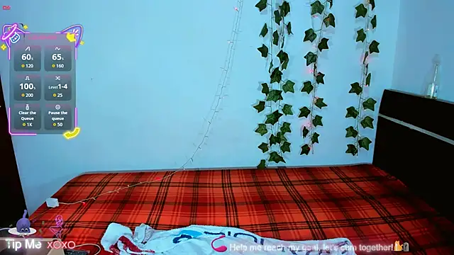 Cristall Rousse online show from September 23, 2025, 8:01 pm