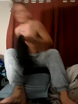 Snapshot of macmaddy8989 chatting on November 30, 2025, 8:57 pm macmaddy8989 online show from November 30, 2025, 8:57 pm