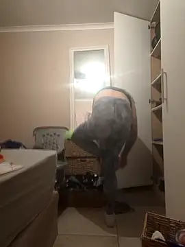 Snapshot of macmaddy8989 chatting on February 13, 2026, 10:28 pm macmaddy8989 online show from February 13, 2026, 10:28 pm