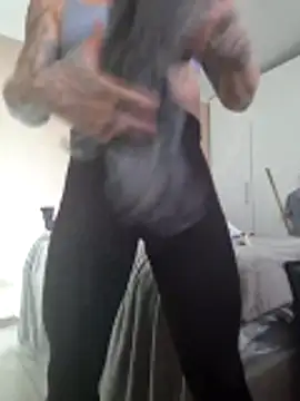 Snapshot of macmaddy8989 chatting on March 13, 2026, 2:01 pm macmaddy8989 online show from March 13, 2026, 2:01 pm