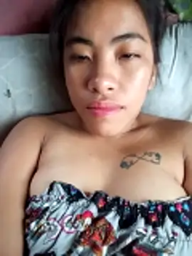 Snapshot of Yapsyxx chatting on March 8, 2026, 12:19 am Yapsyxx online show from March 8, 2026, 12:19 am