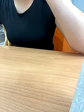 ThuPhuong-Tr online show from October 11, 2025, 1:27 am