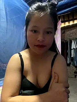 Snapshot of O_o_UwU_o_O chatting on October 31, 2025, 2:01 am O o UwU o O online show from October 31, 2025, 2:01 am