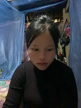 Snapshot of O_o_UwU_o_O chatting on November 5, 2025, 7:30 am O o UwU o O online show from November 5, 2025, 7:30 am