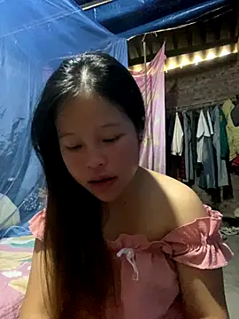 Snapshot of O_o_UwU_o_O chatting on November 7, 2025, 4:23 am O o UwU o O online show from November 7, 2025, 4:23 am