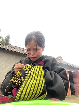 Snapshot of O_o_UwU_o_O chatting on November 19, 2025, 8:58 am O o UwU o O online show from November 19, 2025, 8:58 am