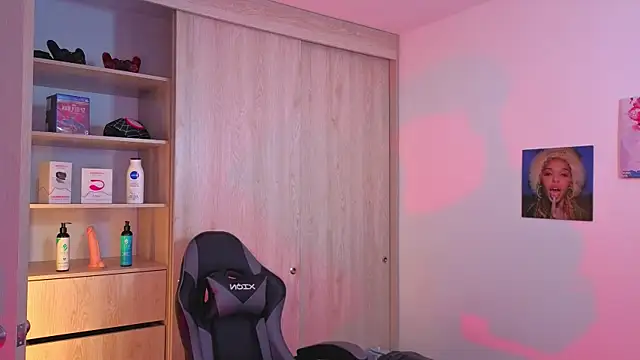 Snapshot of onlinenico chatting on September 11, 2025, 8:09 pm onlinenico online show from September 11, 2025, 8:09 pm