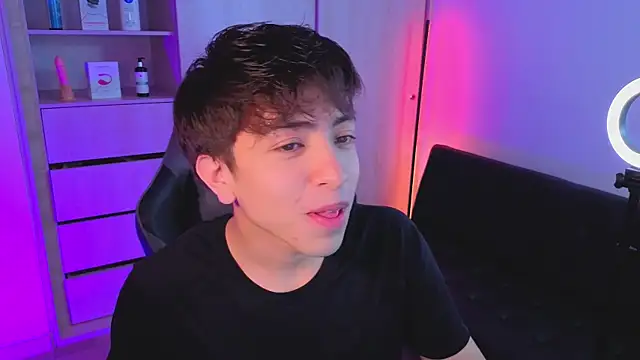 Snapshot of onlinenico chatting on October 20, 2025, 8:09 pm onlinenico online show from October 20, 2025, 8:09 pm