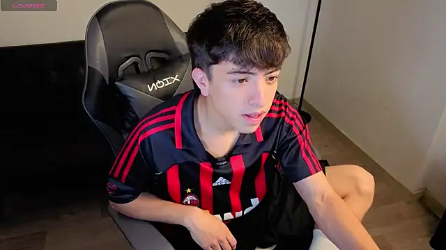 Snapshot of onlinenico chatting on February 27, 2026, 9:04 pm onlinenico online show from February 27, 2026, 9:04 pm