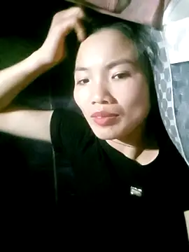 ngan-cute online show from October 17, 2025, 1:25 pm