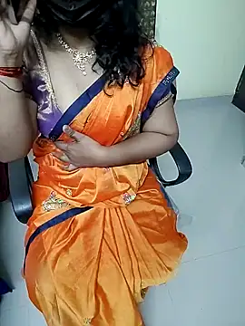 Snapshot of tamilmaha12 chatting on September 23, 2025, 11:13 am tamilmaha12 online show from September 23, 2025, 11:13 am