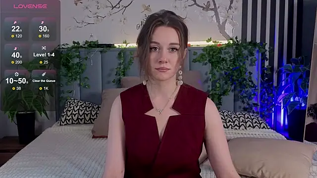 Snapshot of SkyHelen chatting on November 18, 2025, 4:28 am SkyHelen online show from November 18, 2025, 4:28 am