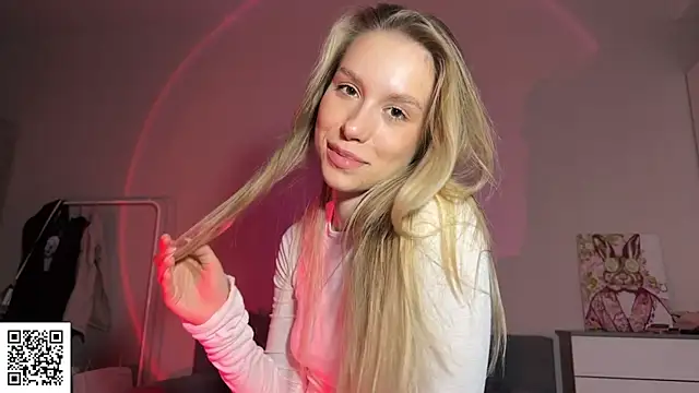 ElysiaXo online show from October 24, 2025, 11:23 pm