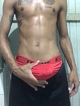 Snapshot of lcsexy45 chatting on February 12, 2026, 4:46 pm lcsexy45 online show from February 12, 2026, 4:46 pm