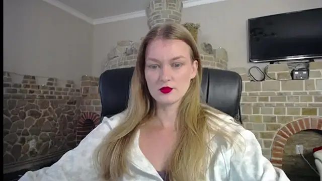 Snapshot of MysticVenus_ chatting on September 28, 2025, 1:05 pm MysticVenus online show from September 28, 2025, 1:05 pm