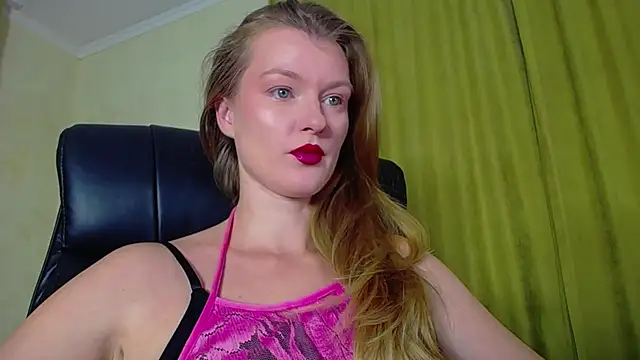 Snapshot of MysticVenus_ chatting on November 15, 2025, 1:07 pm MysticVenus online show from November 15, 2025, 1:07 pm