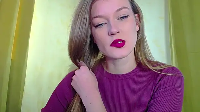 Snapshot of MysticVenus_ chatting on December 15, 2025, 8:07 am MysticVenus online show from December 15, 2025, 8:07 am