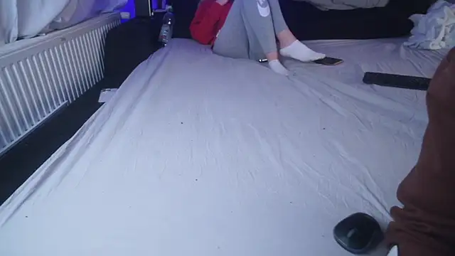 Steffi Snowbunny online show from November 28, 2025, 8:00 pm