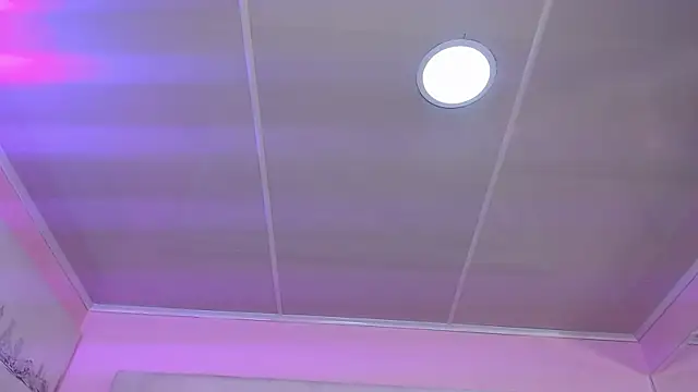 Snapshot of Miaa_Smithh__ chatting on November 14, 2025, 12:15 pm Miaa Smithh online show from November 14, 2025, 12:15 pm