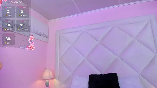 Snapshot of Miaa_Smithh__ chatting on February 10, 2026, 11:25 am Miaa Smithh online show from February 10, 2026, 11:25 am