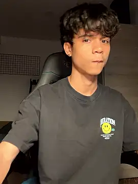 Snapshot of OopsAgain_ chatting on January 12, 2026, 11:10 pm OopsAgain online show from January 12, 2026, 11:10 pm