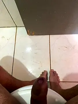 Snapshot of Alkmimvvvv chatting on November 1, 2025, 7:05 pm Alkmimvvvv online show from November 1, 2025, 7:05 pm