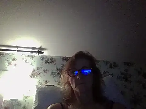 Snapshot of Valinella chatting on December 14, 2025, 7:51 pm Valinella online show from December 14, 2025, 7:51 pm