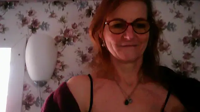 Snapshot of Valinella chatting on February 8, 2026, 9:02 am Valinella online show from February 8, 2026, 9:02 am