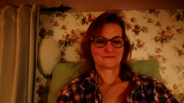 Snapshot of Valinella chatting on February 15, 2026, 7:54 pm Valinella online show from February 15, 2026, 7:54 pm