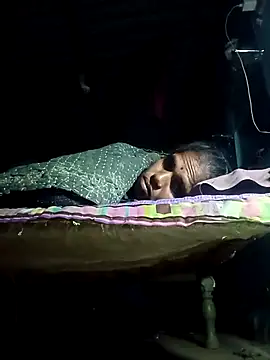 Hot-honi online show from November 15, 2025, 10:15 pm