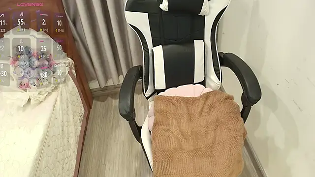 Bae Gigii online show from December 19, 2025, 12:34 pm