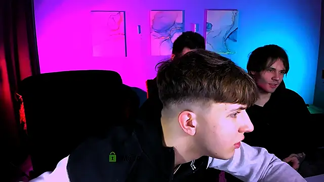 travis wolf  online show from February 16, 2026, 9:49 am