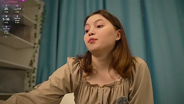 Snapshot of Ruminelle chatting on November 3, 2025, 12:39 pm Ruminelle online show from November 3, 2025, 12:39 pm