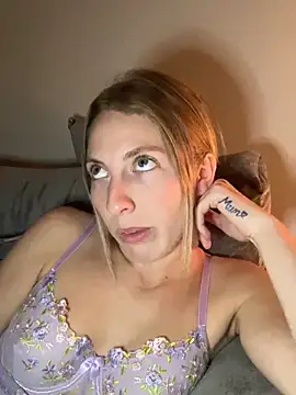 CheekyChelseaX online show from November 11, 2025, 8:20 pm