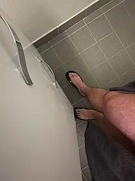 Snapshot of NuclearValue40 chatting on February 10, 2026, 7:29 pm NuclearValue40 online show from February 10, 2026, 7:29 pm