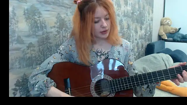   Elina   online show from December 2, 2025, 6:41 am