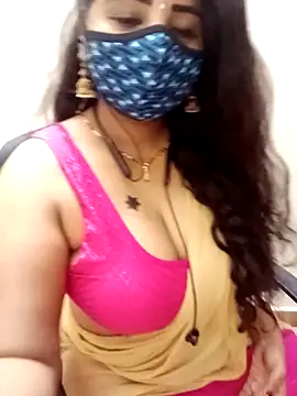 Snapshot of tamil_Vennila chatting on January 13, 2026, 10:26 pm tamil Vennila online show from January 13, 2026, 10:26 pm