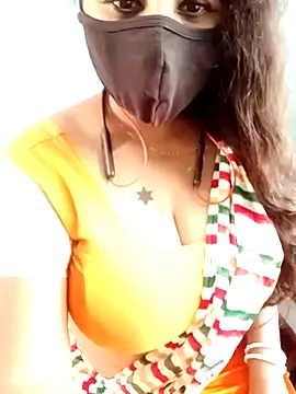 Snapshot of tamil_Vennila chatting on March 9, 2026, 9:02 am tamil Vennila online show from March 9, 2026, 9:02 am