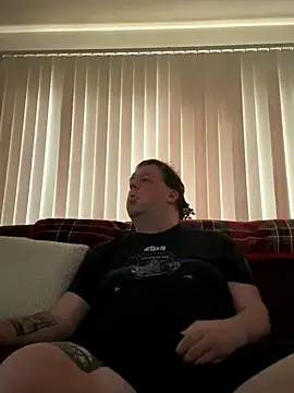 Stephanie1984 online show from November 15, 2025, 12:45 pm