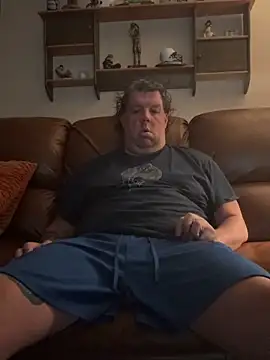 Stephanie1984 online show from April 2, 2026, 5:10 pm