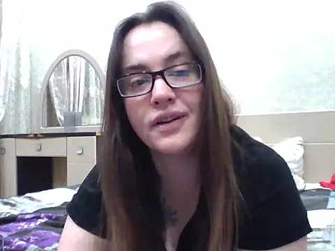 Snapshot of karina160000 chatting on December 21, 2025, 6:59 pm karina160000 online show from December 21, 2025, 6:59 pm