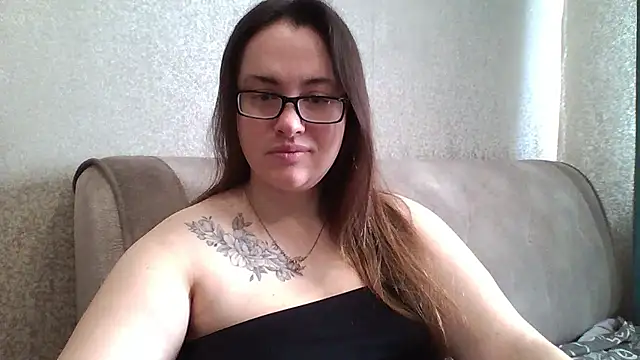 Snapshot of karina160000 chatting on January 11, 2026, 8:19 am karina160000 online show from January 11, 2026, 8:19 am