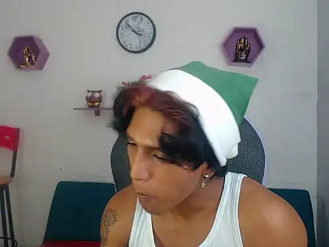 bull cam online show from December 14, 2025, 2:06 am