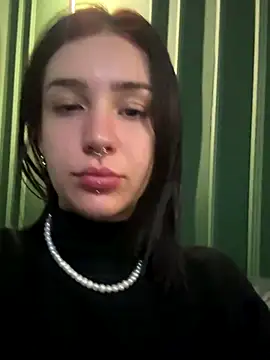 Snapshot of VampyScarlet chatting on October 2, 2025, 4:19 am VampyScarlet online show from October 2, 2025, 4:19 am
