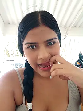 Snapshot of daringxxxhot chatting on October 14, 2025, 7:03 pm daringxxxhot online show from October 14, 2025, 7:03 pm