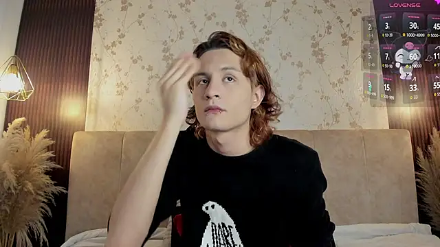 Snapshot of DarcyCullen chatting on September 23, 2025, 11:24 am DarcyCullen online show from September 23, 2025, 11:24 am