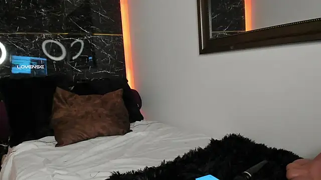 charlotte line online show from October 27, 2025, 6:34 pm