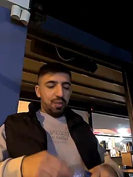 Snapshot of ahmet4090 chatting on November 6, 2025, 6:20 pm ahmet4090 online show from November 6, 2025, 6:20 pm