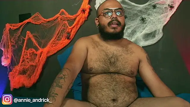 Snapshot of _leda_swan_ chatting on October 25, 2025, 2:46 pm leda swan online show from October 25, 2025, 2:46 pm