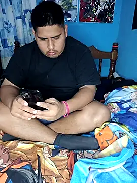 ramito1007 online show from November 12, 2025, 3:40 am